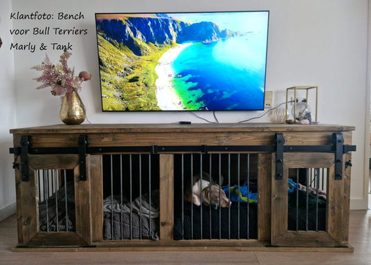 Dubbele_houten_hondenbench_Marly_Tank