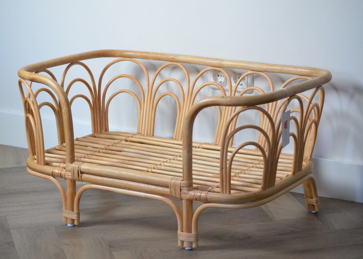 Duurzaam_Rotan_Hondenbed_inclusief_Matras_-_Kwaliteit_en_Stijl_Gecombineerd_-_Chateau_Rustique