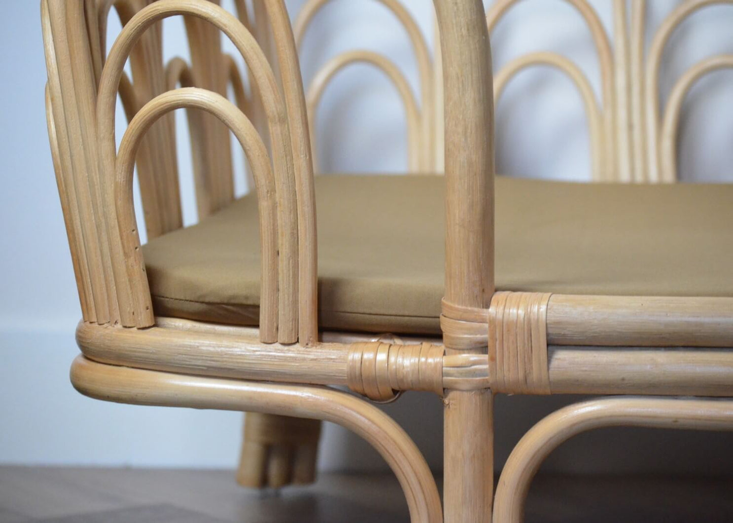Exclusief_Hondenbed_van_Rotan_met_Luxe_Matras_-_Mediterrane_Stijl_-_Chateau_Rustique