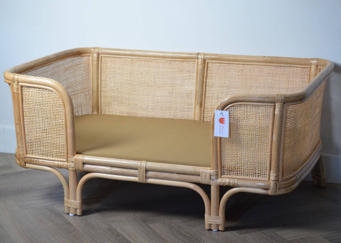 Mediterrane_Stijl_Rotan_Webbing_Hondenmand_-_Modern_Bed_met_wasbaar_Matras