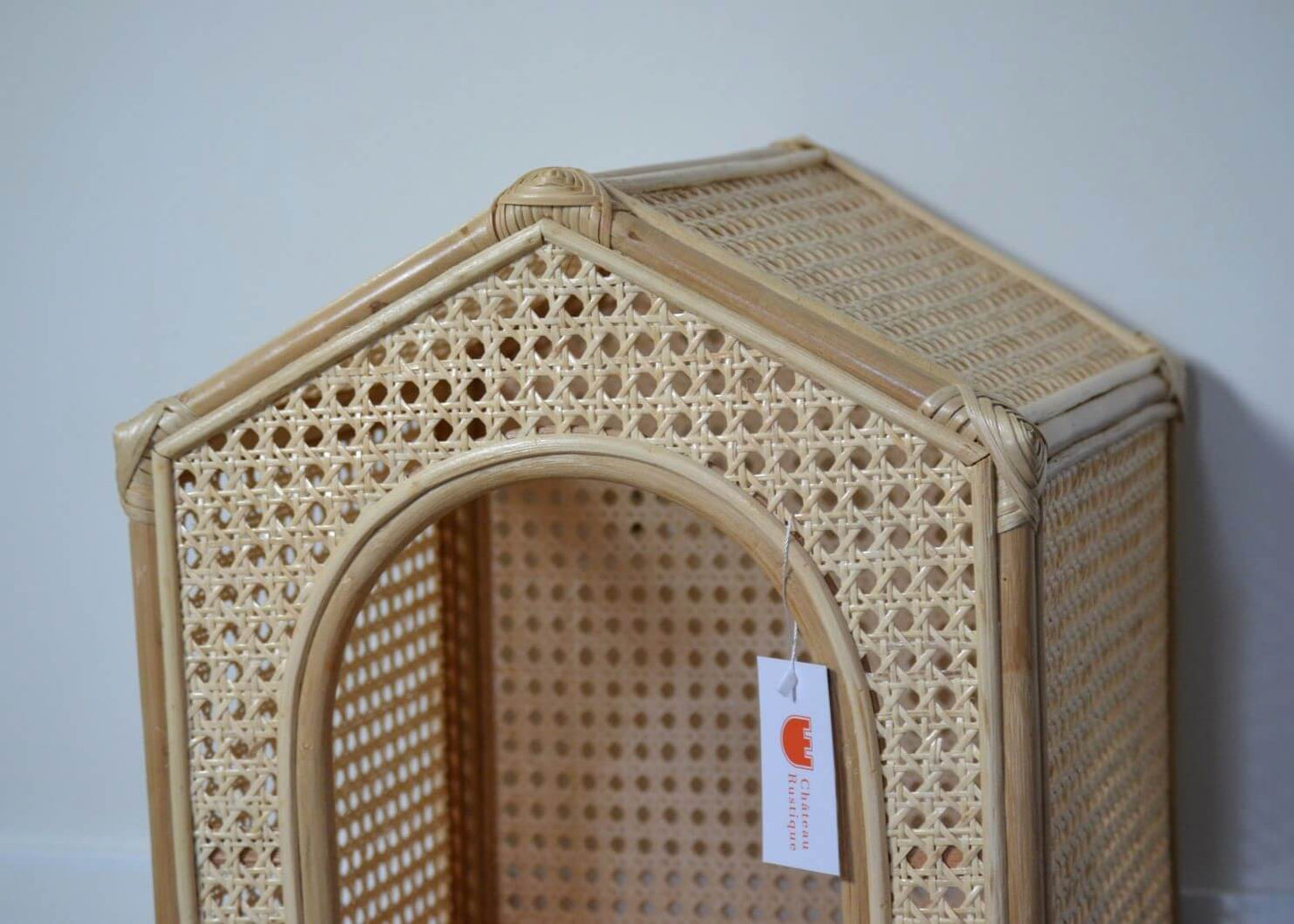 Natuurlijk_katten_en_honden_bed_huis_van_Rotan_Chateau_Rustique