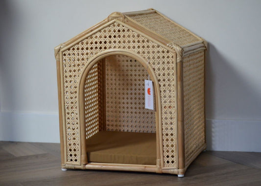 Rotan_honden-en_katten_huis_natuurlijk_en_duurzaam_Chateau_Rustique