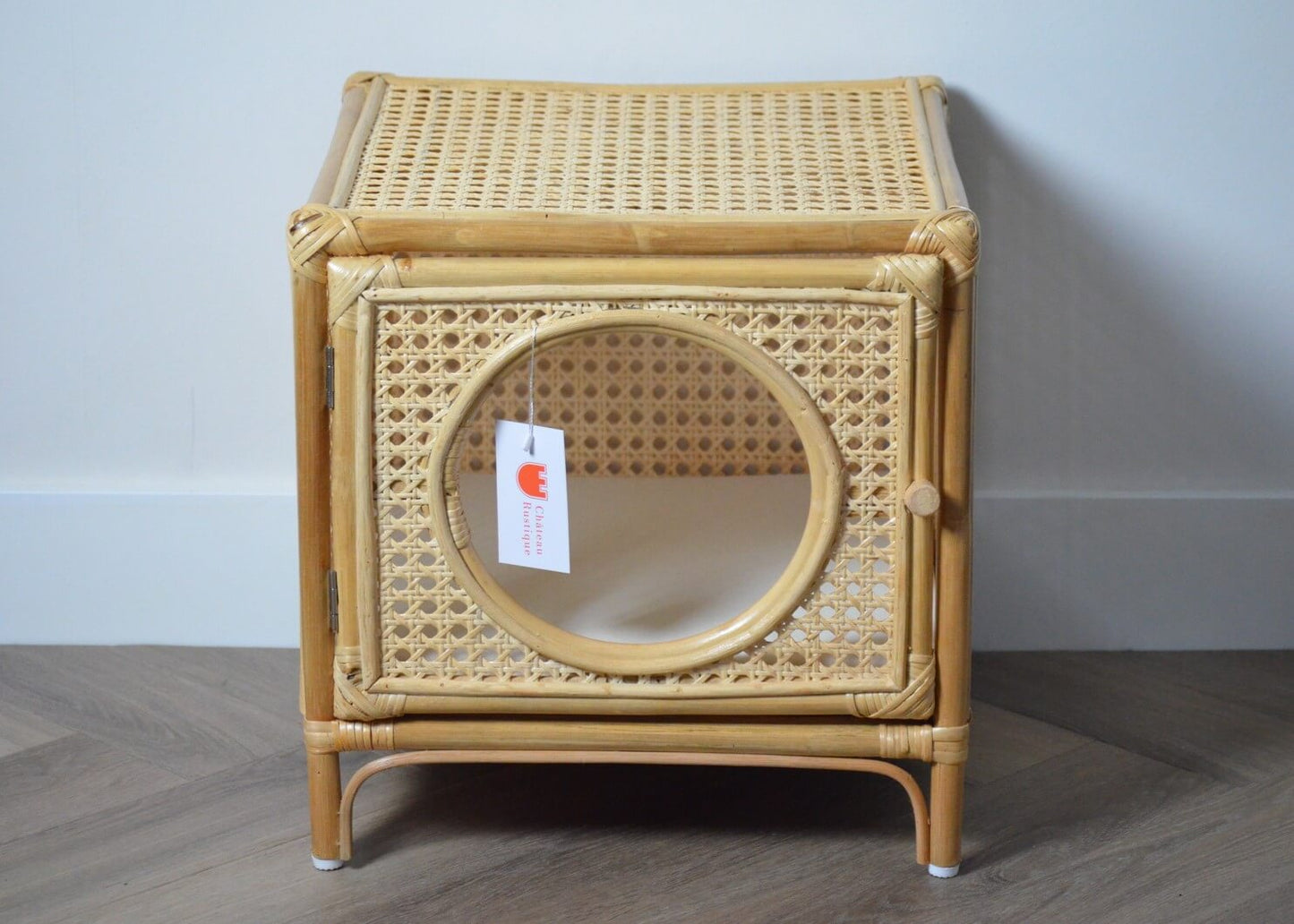Rotan_kattenhotel_slaapplek_met_matras_Chateau_Rustique