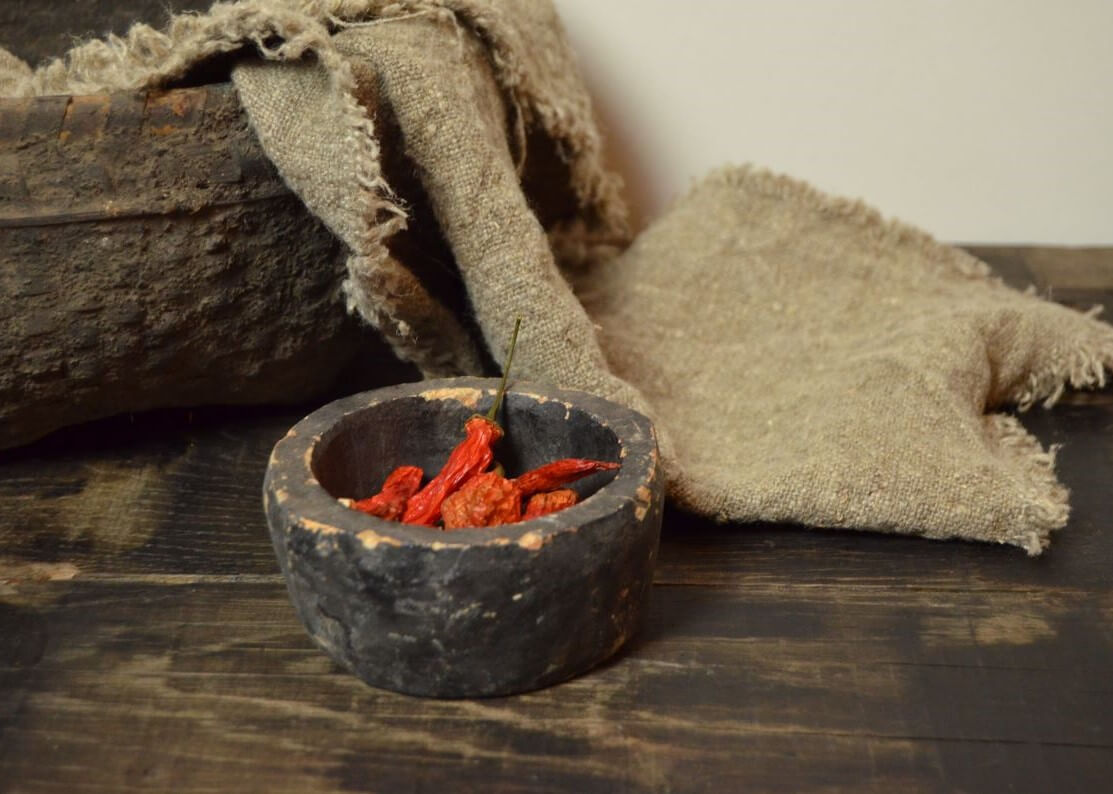 Oud spekstenen vijzel bakje