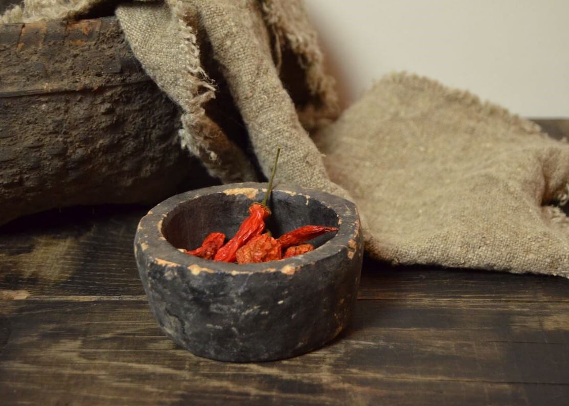 Oud spekstenen vijzel bakje