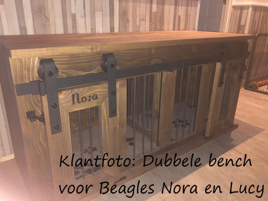 Dubbele houten hondenbench voor 2 honden